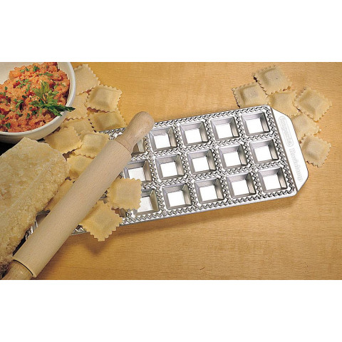 IMPERIA Ravioli classici forma na ravioli s valcom na cesto- 24 delení